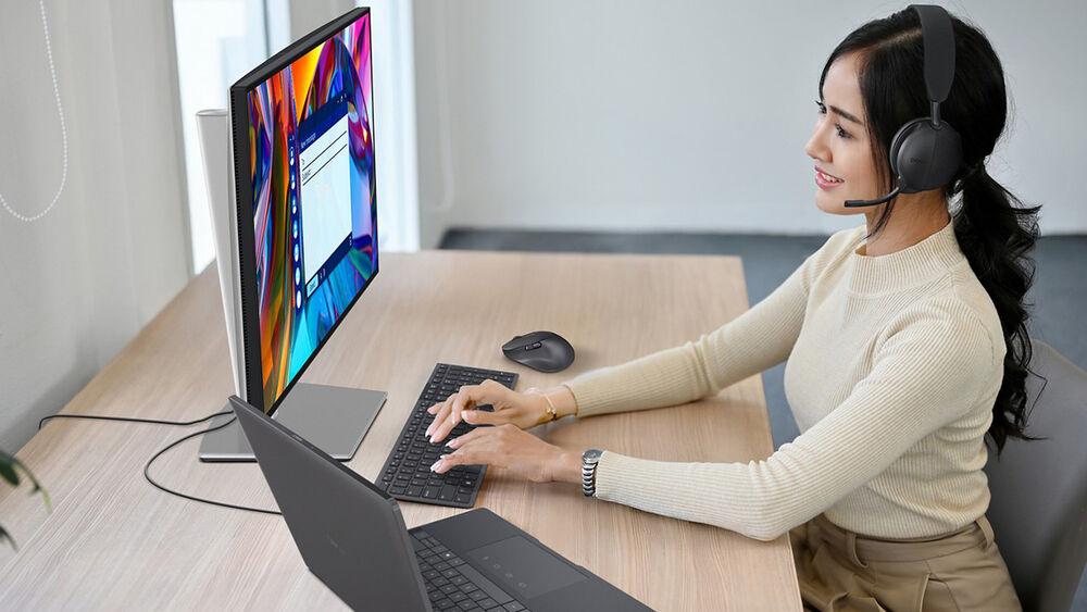 Dell UltraSharp U2725QE 27" 4K HDR 120 Hz Monitor | UHD 4K 3840 x 2160 at 120 Hz | HDMI | DisplayPort | Thunderbolt 4 | 2 Years Warranty